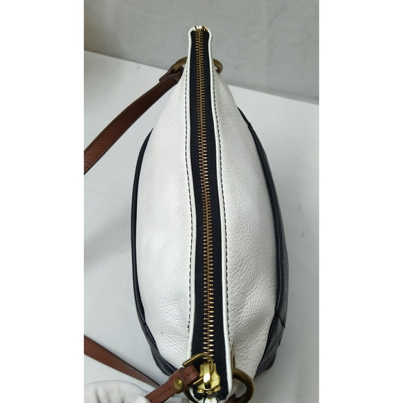 Fossil Colorblock Black White Pebbled Leather Zipper Closure Crossbody Bag - Picture 9 of 16